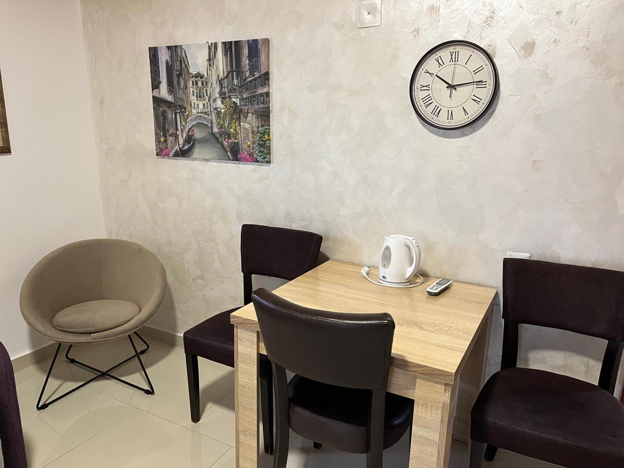 Apartment Helena Airport Podgorica Exteriér fotografie